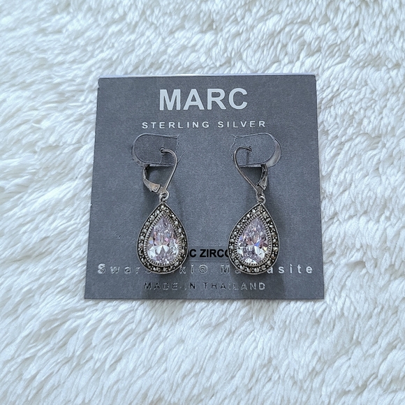 MARC Cubic Zirconia💎 Teardrop💧 Earrings with Swarovski Marcasite Gemstones - Picture 11 of 15